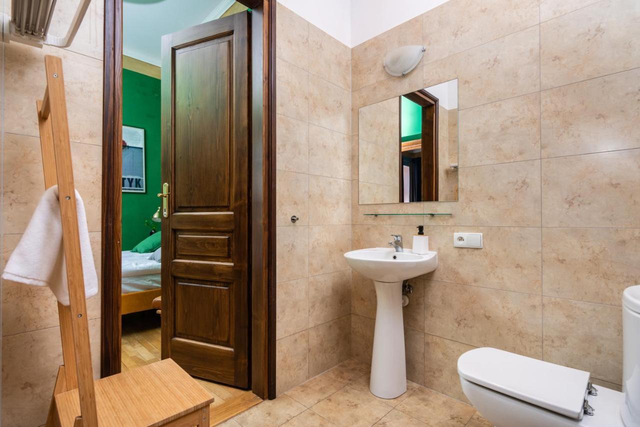 Les Couleurs By Upstairs Apartment Krakow Exterior photo